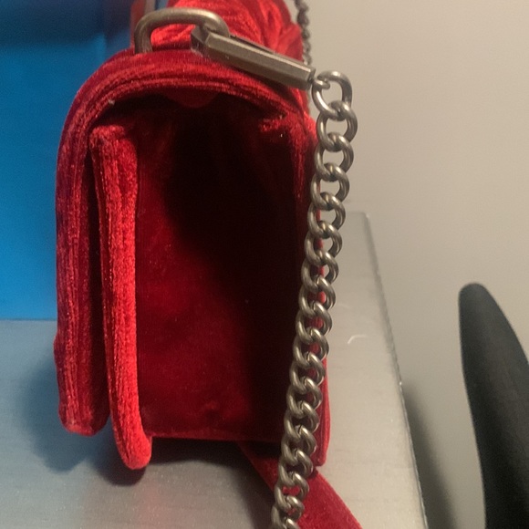 Rebecca Minkoff quilted red velvet cross body bag - Picture 6 of 9